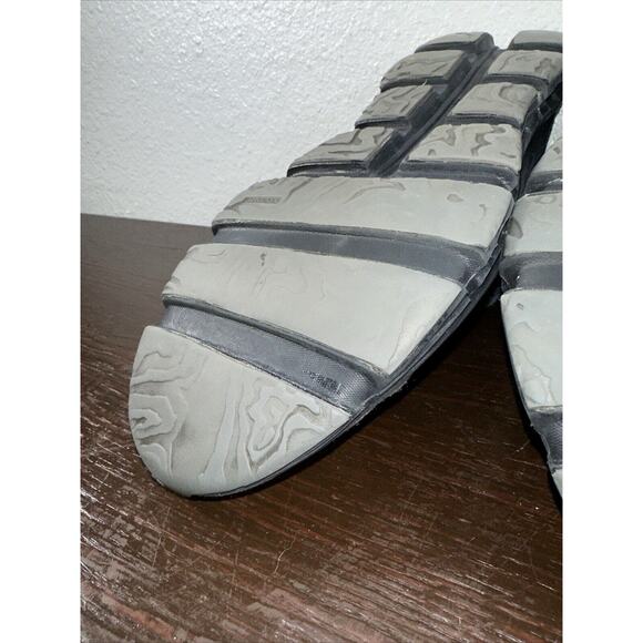 ON Cloudaway Sneaker Women Size 11 Swiss Engineering Running Shoes 49.99129 EUC - Picture 9 of 10